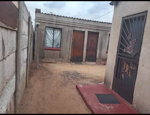 3 BEDROOM HOUSE FOR SALE IN PALM RIDGE